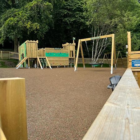 Conkers Lodge For 6 With Hot Tub & Secluded Decking - Spa Resort In Devon Chudleigh Exterior photo