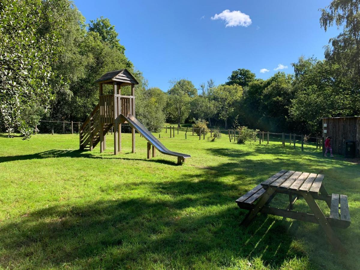 Conkers Lodge For 6 With Hot Tub & Secluded Decking - Spa Resort In Devon Chudleigh Exterior photo